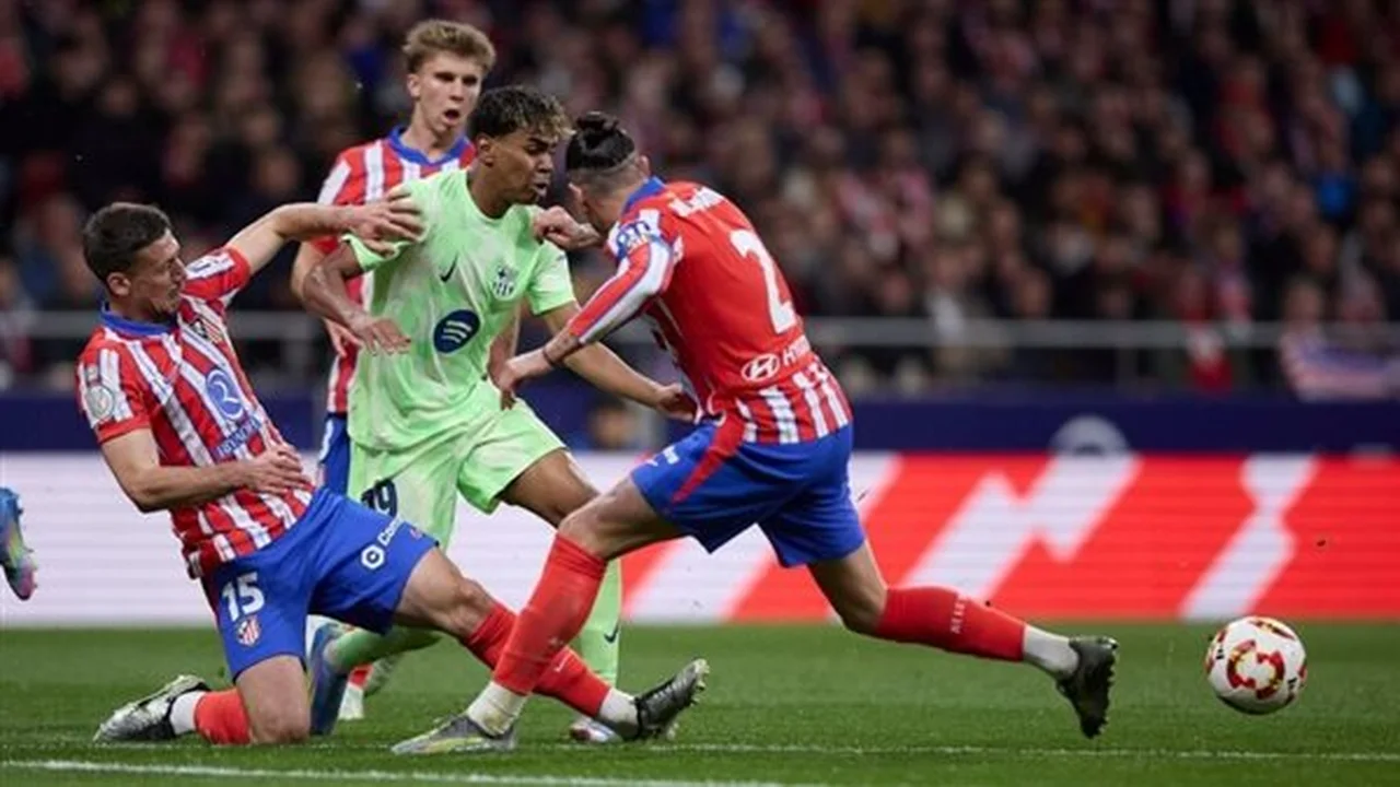 ملامح تشكيل برشلونة وأتلتيكو مدريد قبل صدام القمة في كأس إسبانيا